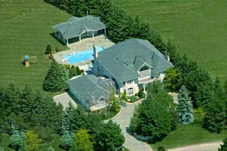 14 Alm Crt, Aurora, L4G6W7 | Image 2