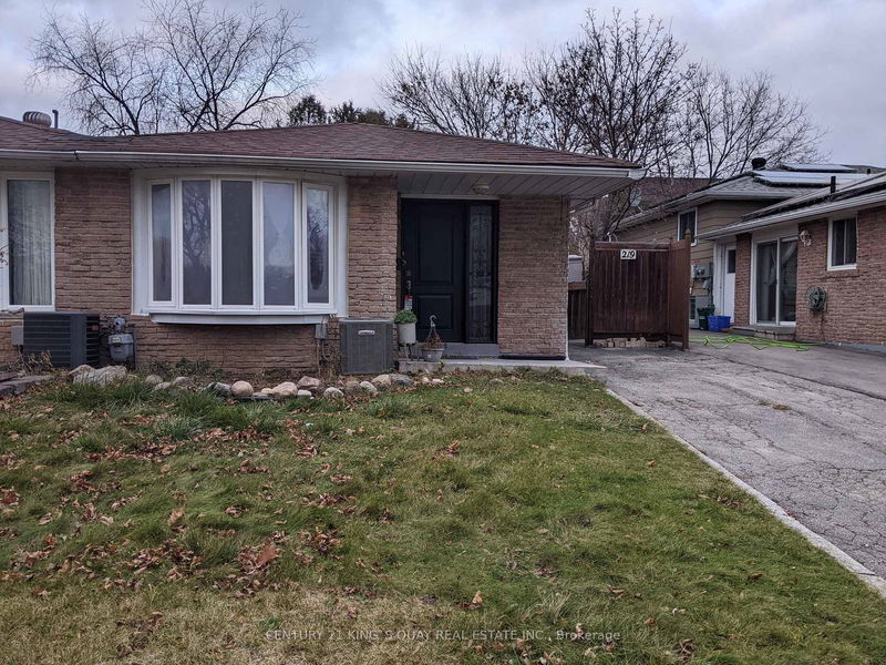 home for lease on 219 PALMER Avenue