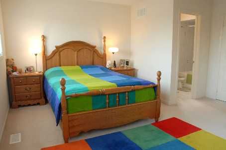 133 Novella Rd, Vaughan, L4K5K6 | Image 2