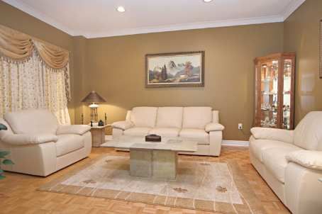 129 Golden Tulip Cres, Markham, L6C1W5 | Image 3