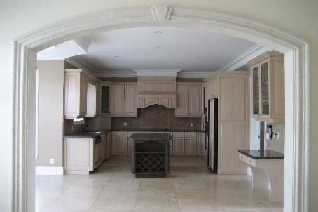 75 Frybrook Cres, Richmond Hill, L4B4B9 | Image 3