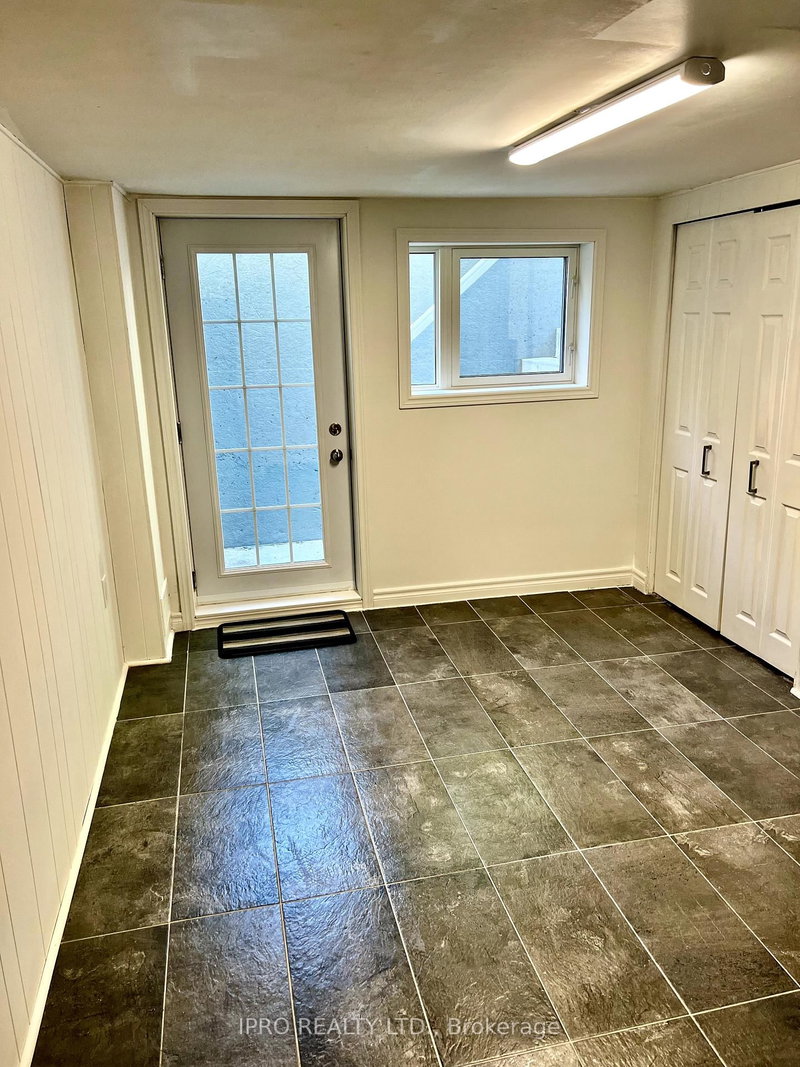 Bsmt - 41 Knotty Pine Tr, Markham, L3T 3W5 | Image 3