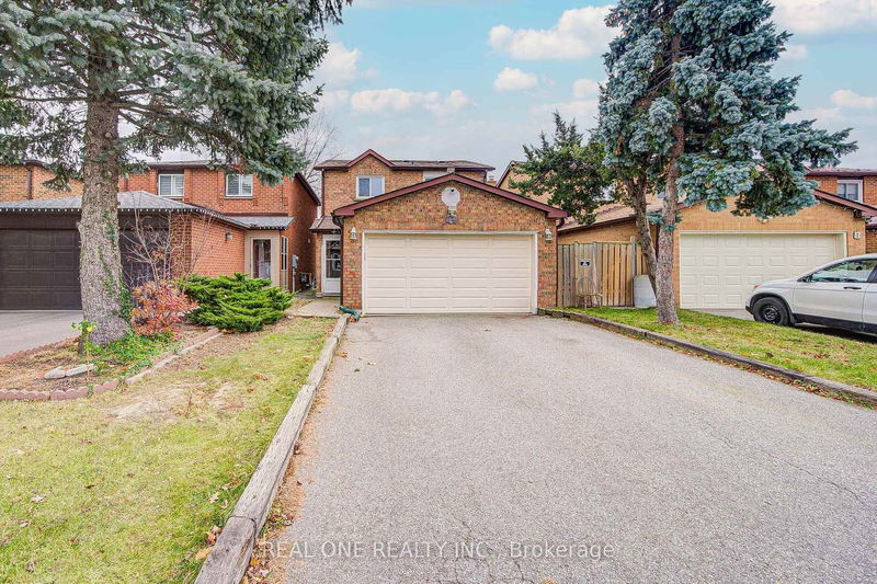home for sale on 19 Dunbar Crescent