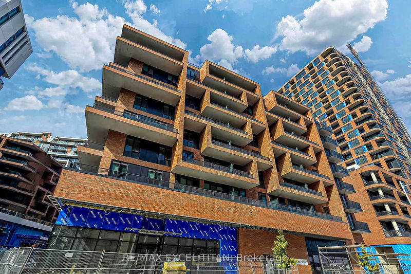 home for sale on 411-38 Simcoe Promenade