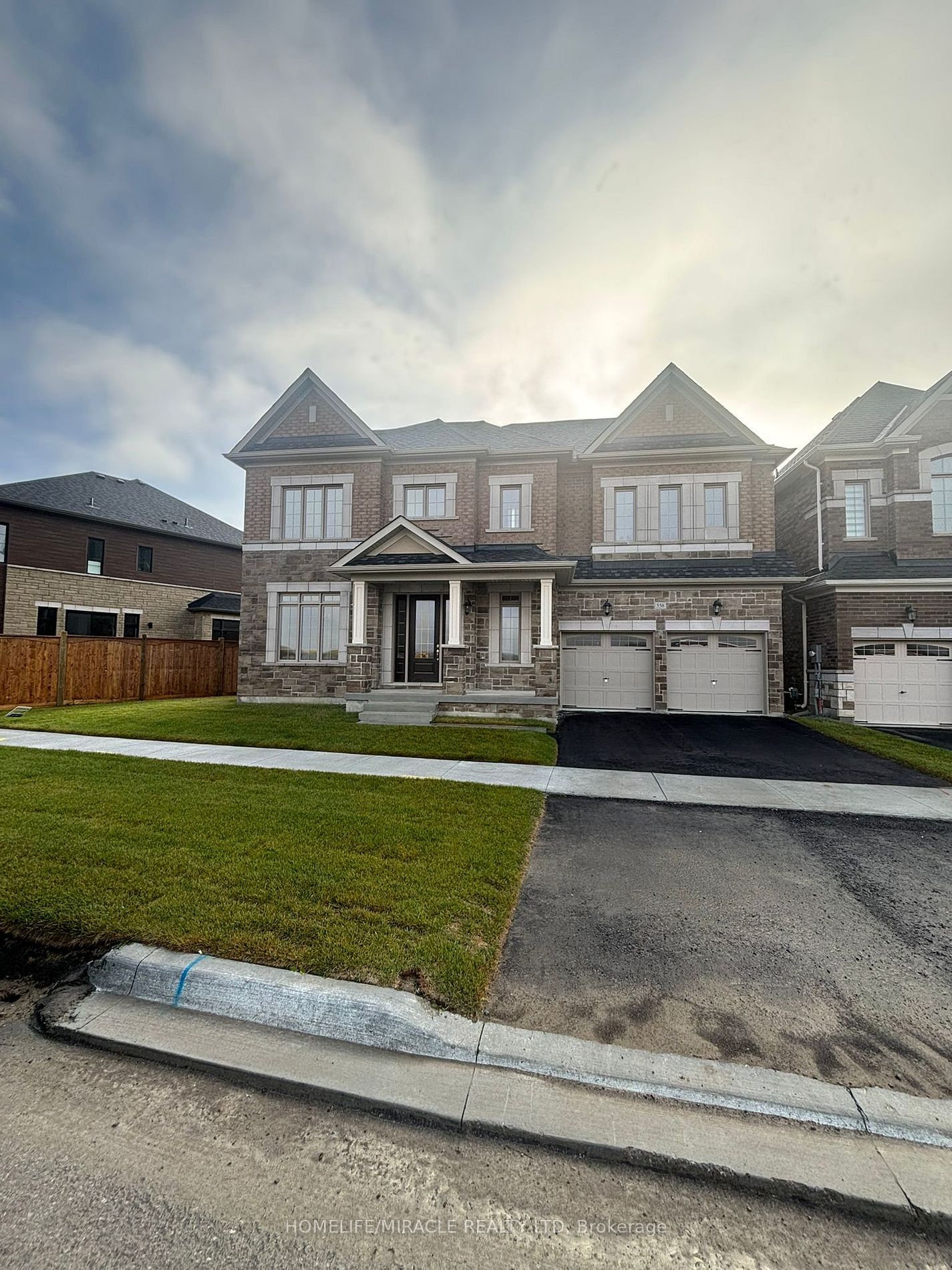 Detached House leased at 558 Baker Hill Boulevard, Whitchurch-Stouffville, Stouffville, L4A 7X3 - MLS: N11825093