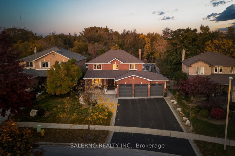 home for sale on 11 Calgary Gdns