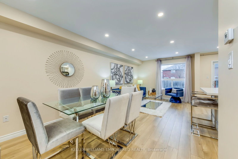 71 Rembrandt Dr, Markham, L3R 4W6 | Image 2