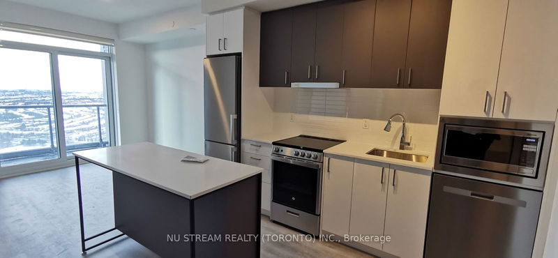 home for lease on 2904-50 Upper Mall Way