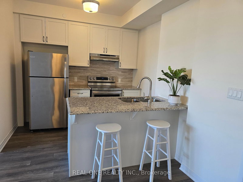 402 - 58 Adam Sellers St, Markham, L6B 1P5 | Image 3