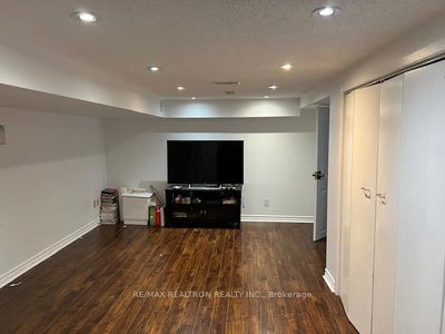 Unit Bsmt — 242 Beechy Dr, Richmond Hill - Crosby image-0-2