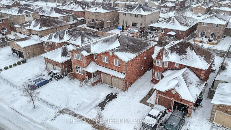 1215 Lowrie St, Innisfil, L9S 0E5 | Image 2