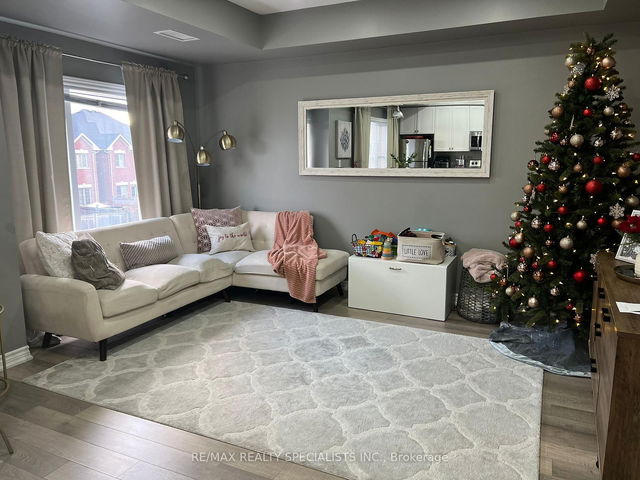 209 - 3865 Major Mackenzie Drive