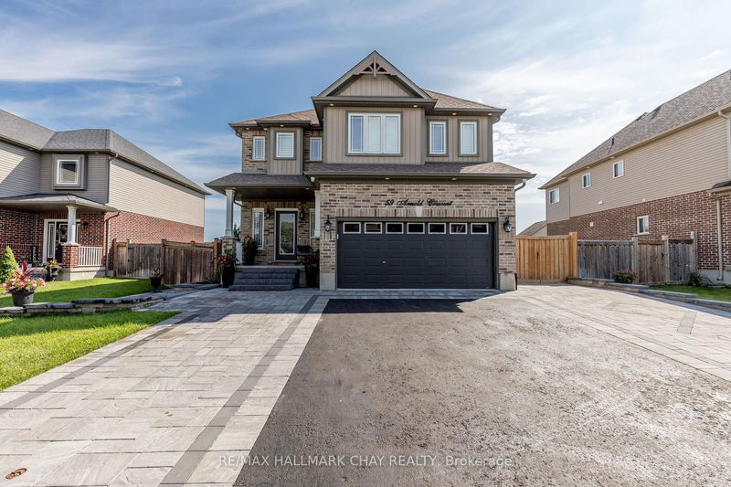 home for sale on 59 Arnold Crescent