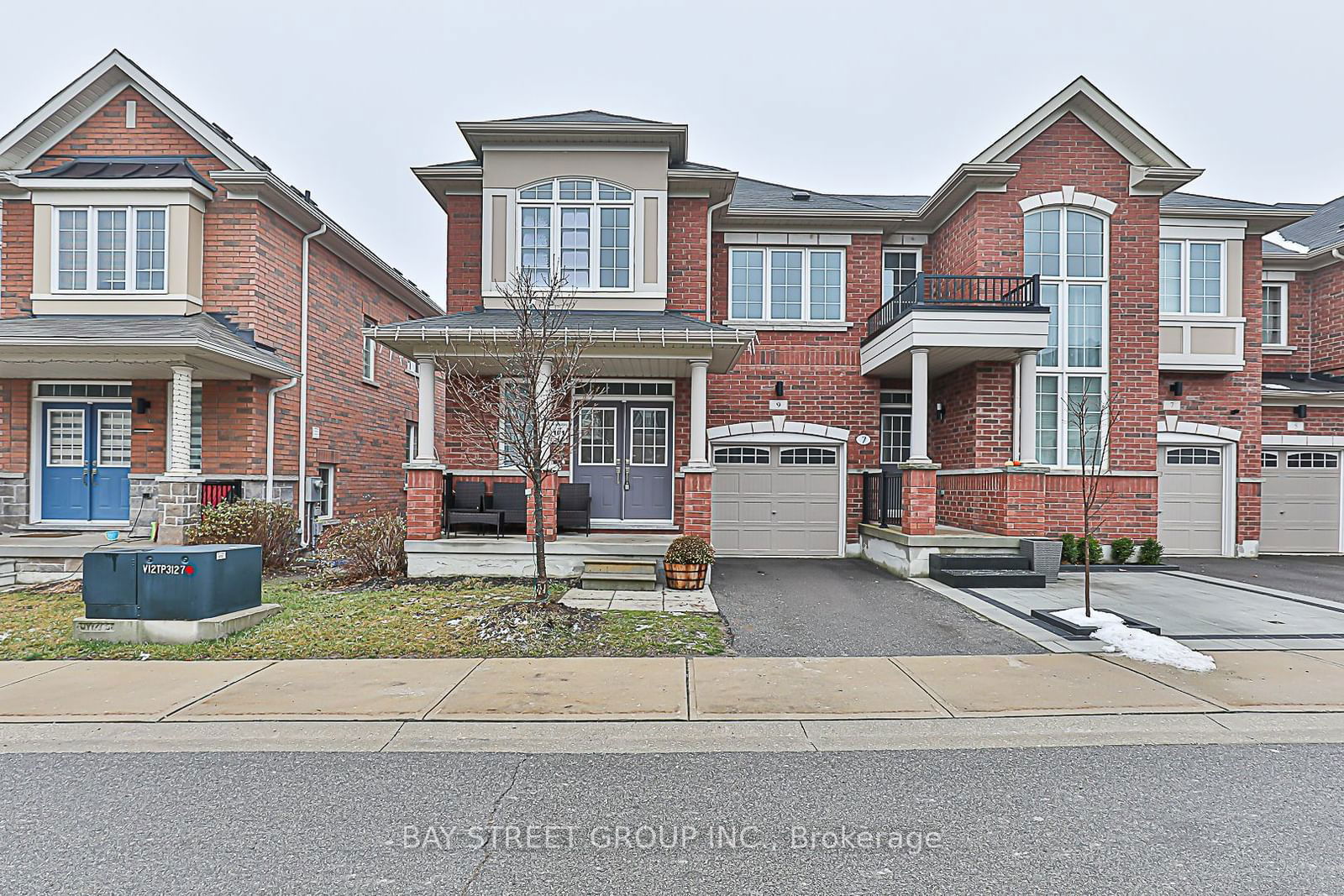 Listing Image 0
