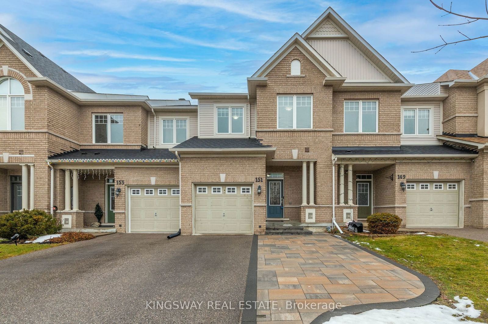 Townhouse leased at 151 Courtland Crescent, East Gwillimbury, Rural East Gwillimbury, L9N 0B2 - MLS: N11889109