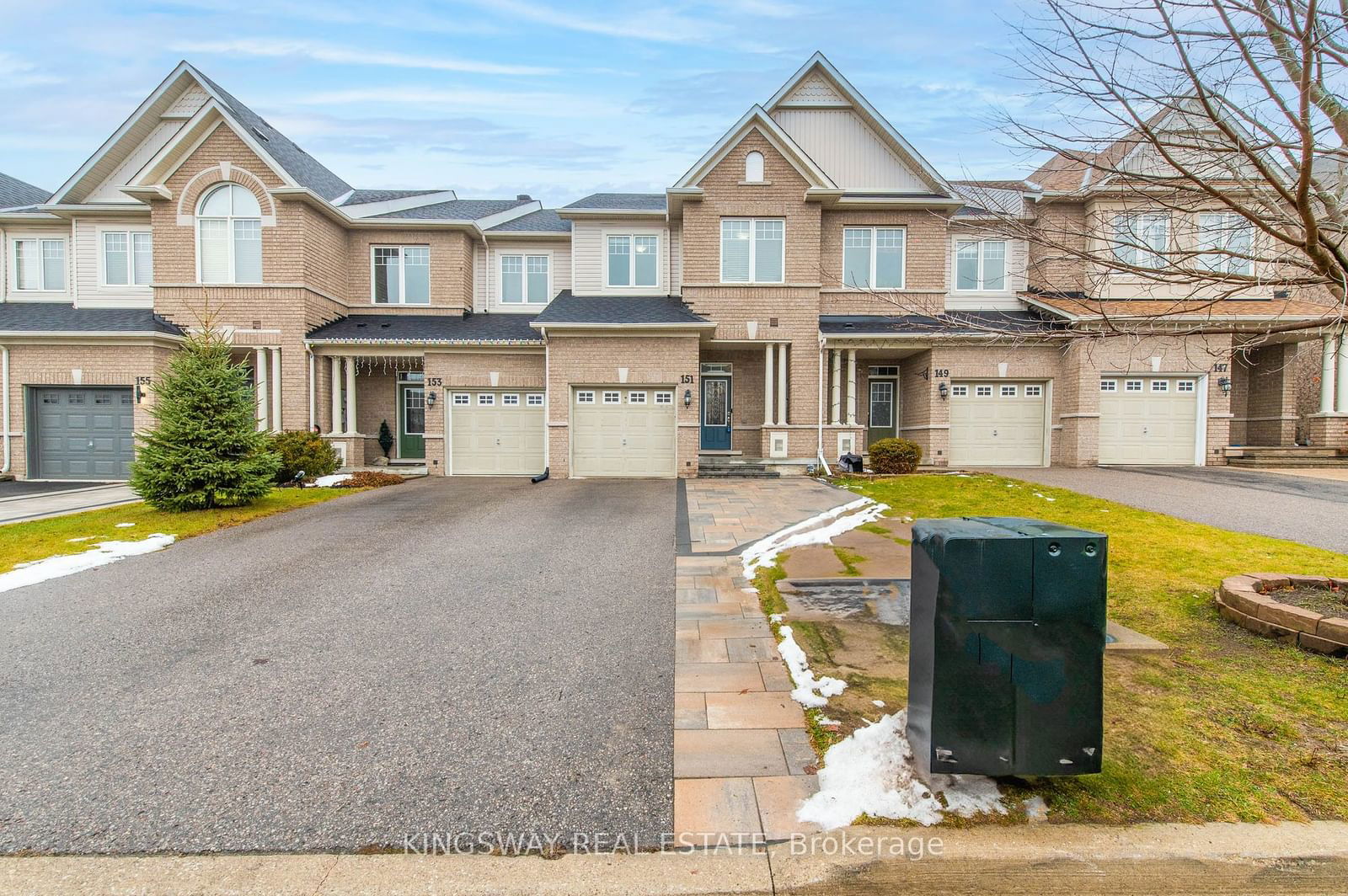 Townhouse leased at 151 Courtland Crescent, East Gwillimbury, Rural East Gwillimbury, L9N 0B2 - MLS: N11889109