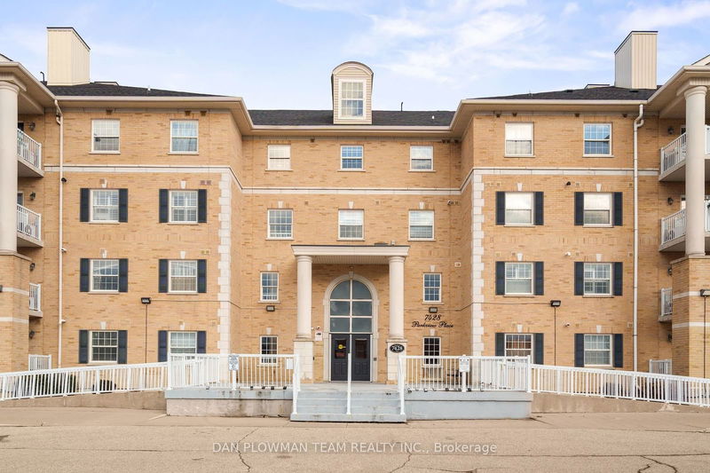 home for lease on 201-7428 Markham Road