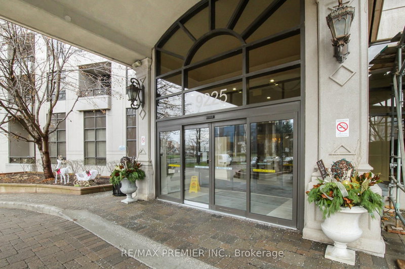 PH07 - 9225 Jane St, Vaughan, L6A 0J7 | Image 2