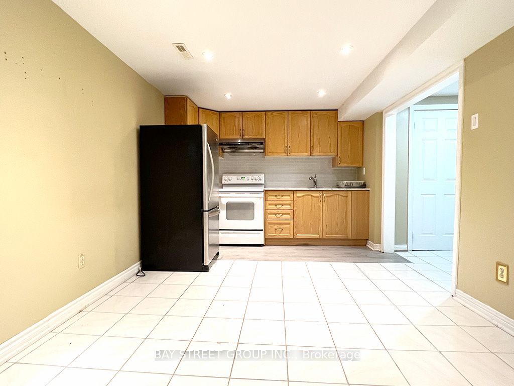 Detached House for lease at Bsmt 50 Coppard Avenue, Markham, Middlefield, L3S 2N3 - MLS: N11891506