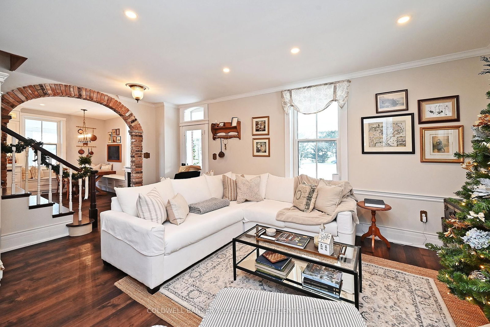 Listing Image 12
