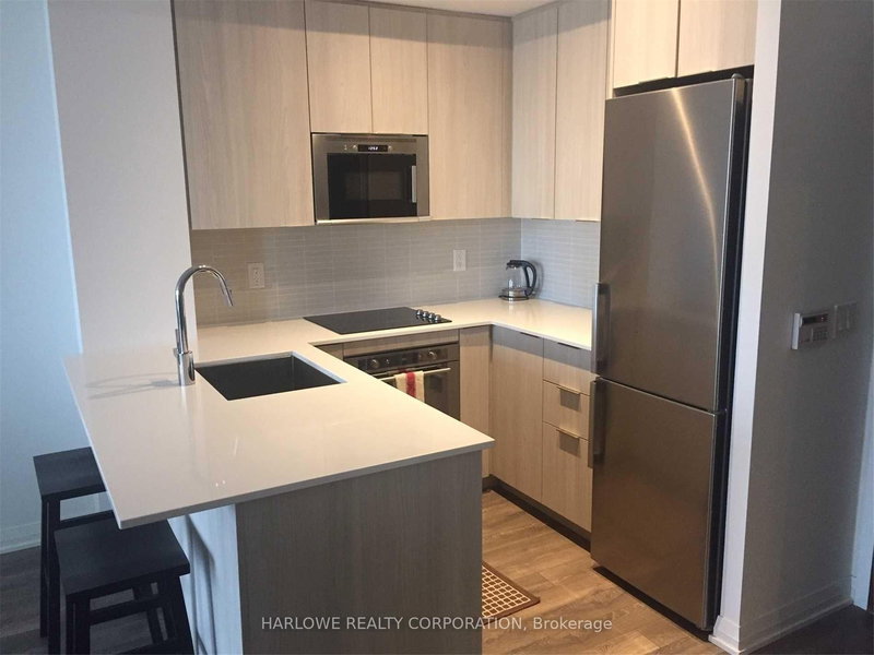 509 - 99 Eagle Rock Way, Vaughan, L6A 5A7 | Image 2