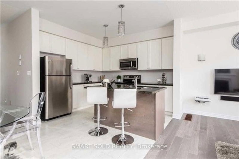 home for lease on 56 Vedette Way
