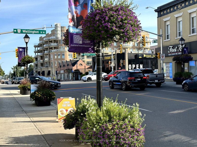 15229 Yonge St, Aurora, L4G 1L8 | Image 3