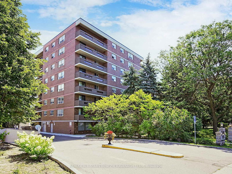 home for lease on 801-7451 Yonge Street