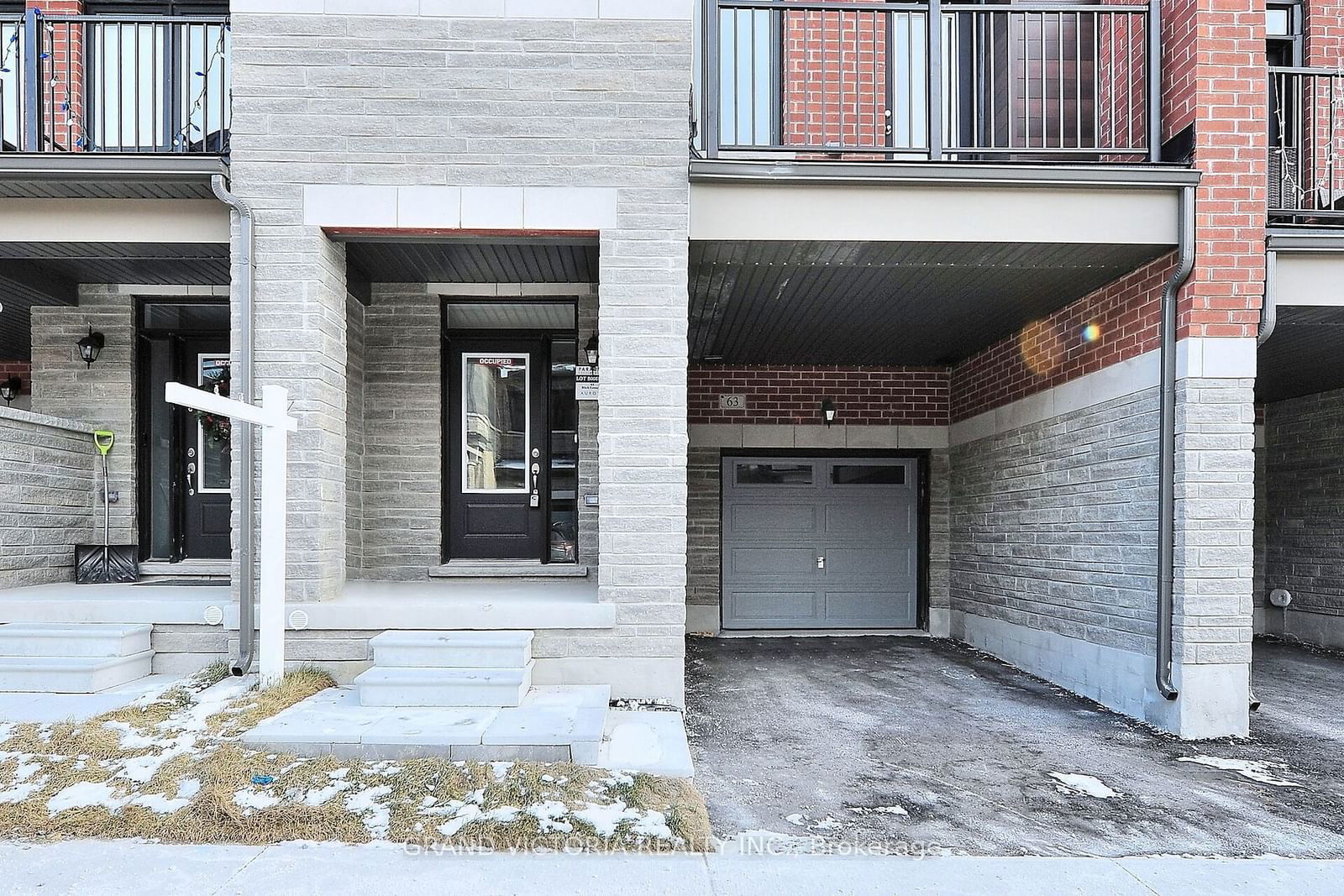 Townhouse for lease at 63 Blick Crescent, Aurora, Bayview Northeast, L4G 7B6 - MLS: N11899492