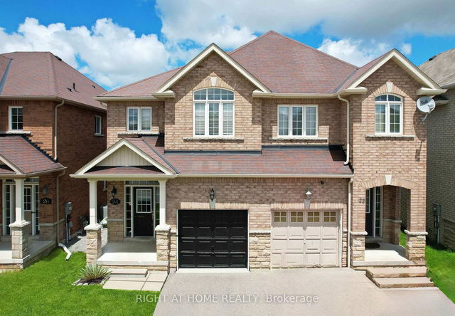 24 Donald Stewart Crescent