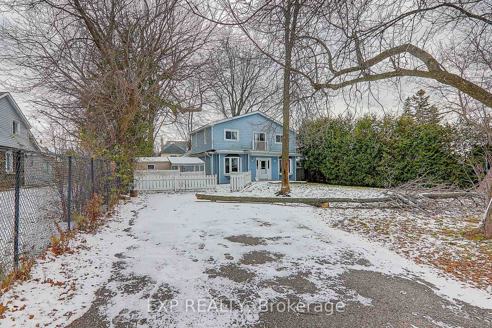 Listing Image 4
