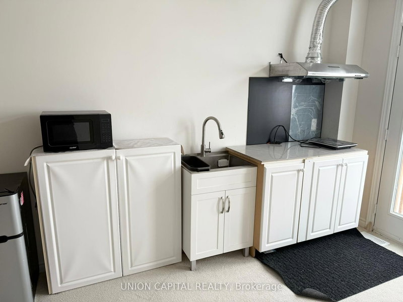 G - 67 PUISAYA Dr, Richmond Hill, L4E 1L2 | Image 2