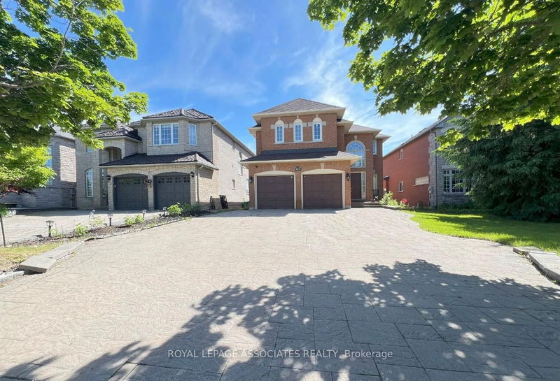 home for lease on Upper-44 Alpine Crescent