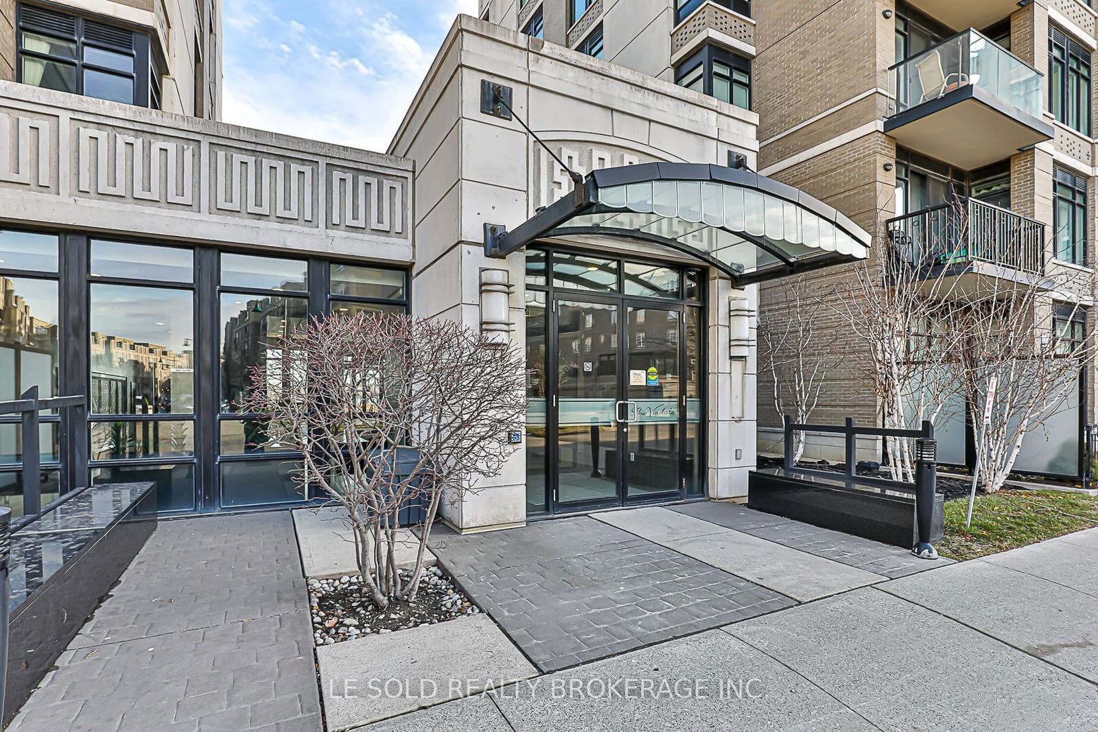 Condo sold at 402-151 Upper Duke Crescent, Markham, Unionville, L6G 0E1 - MLS: N11903213