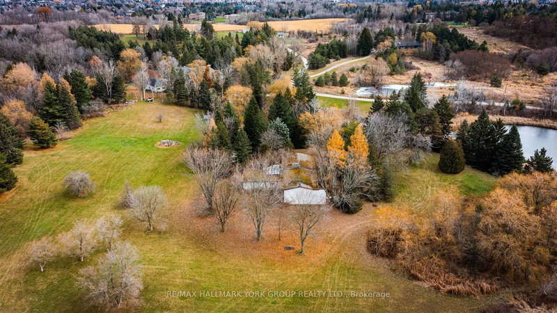 250 South Summit Farm Rd, King, L7B 1J8 | Image 2