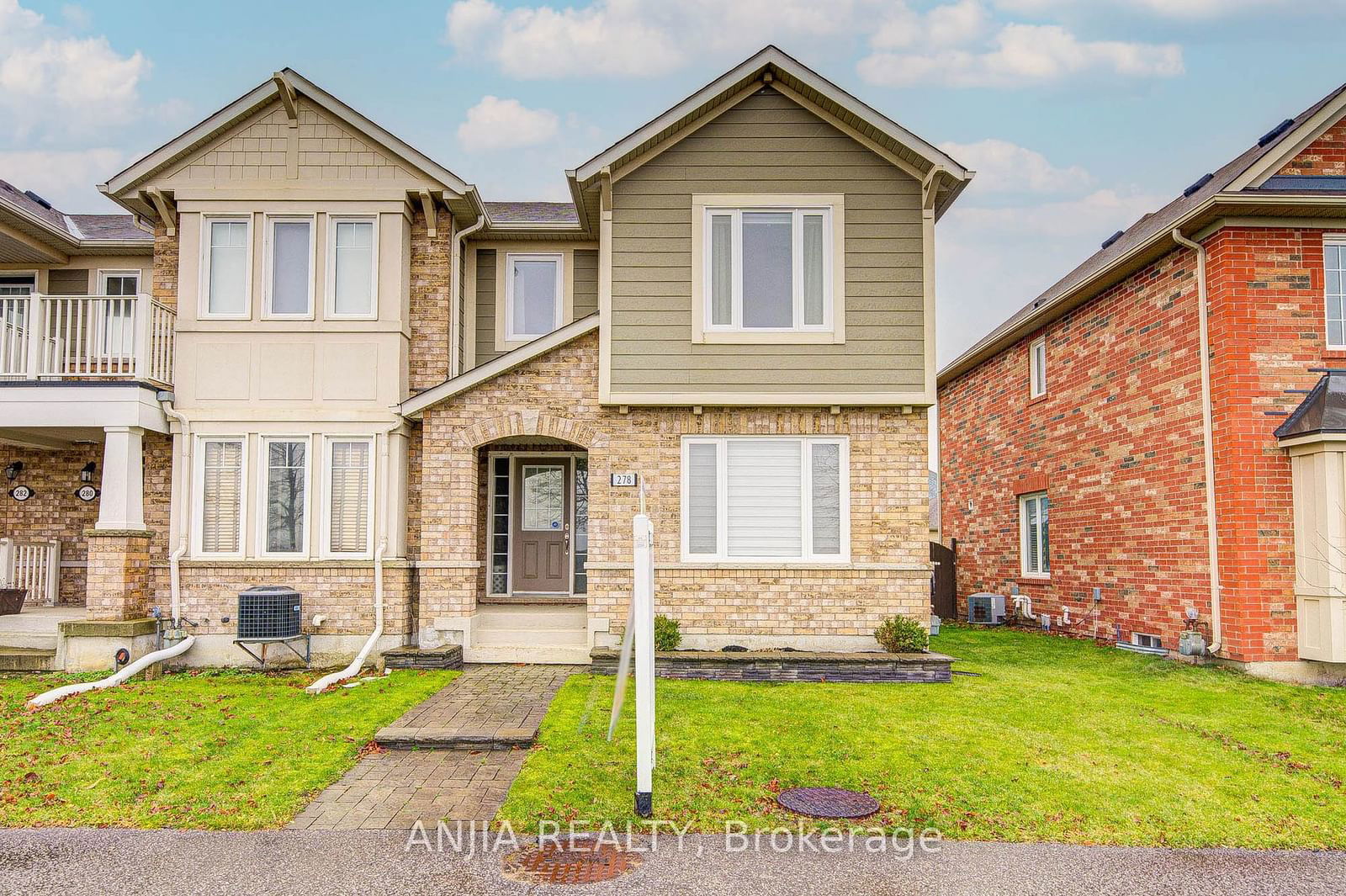 Townhouse for sale at 278 Gas Lamp Lane, Markham, Cornell, L6B 1L8 - MLS: N11904006