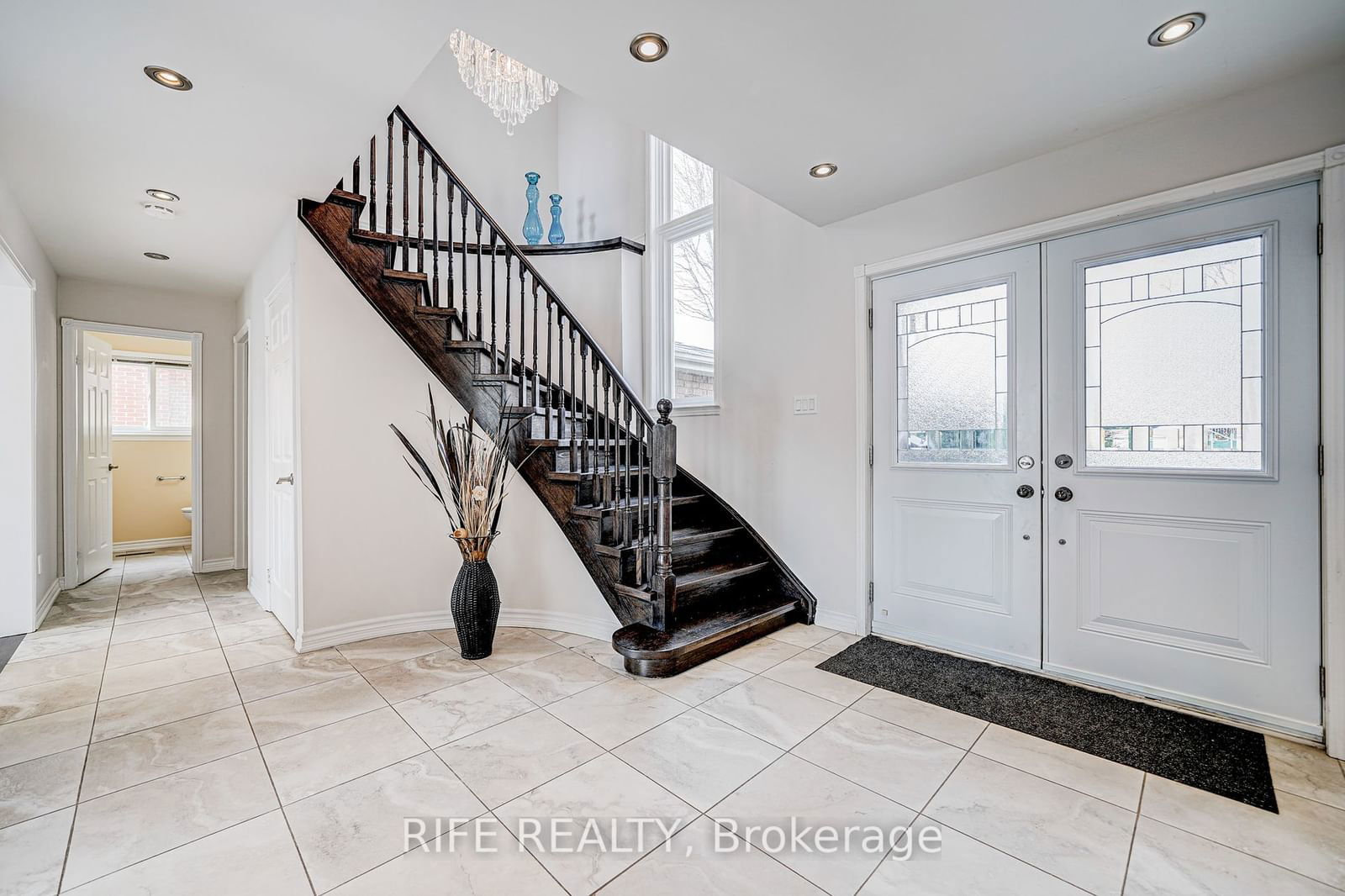 Detached House for sale at 41 Briarwood Road, Markham, Unionville, L3R 2W7 - MLS: N11905155