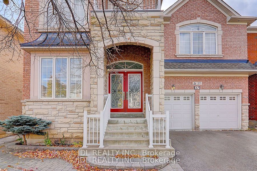 Detached House for sale at 37 Armando Drive, Markham, Wismer, L6E 2G8 - MLS: N11906556