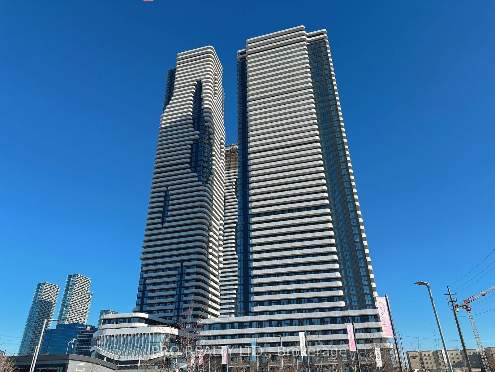 Condo leased at 1016-195 Commerce Street, Vaughan, Vaughan Corporate Centre, L4K 0P9 - MLS: N11907548