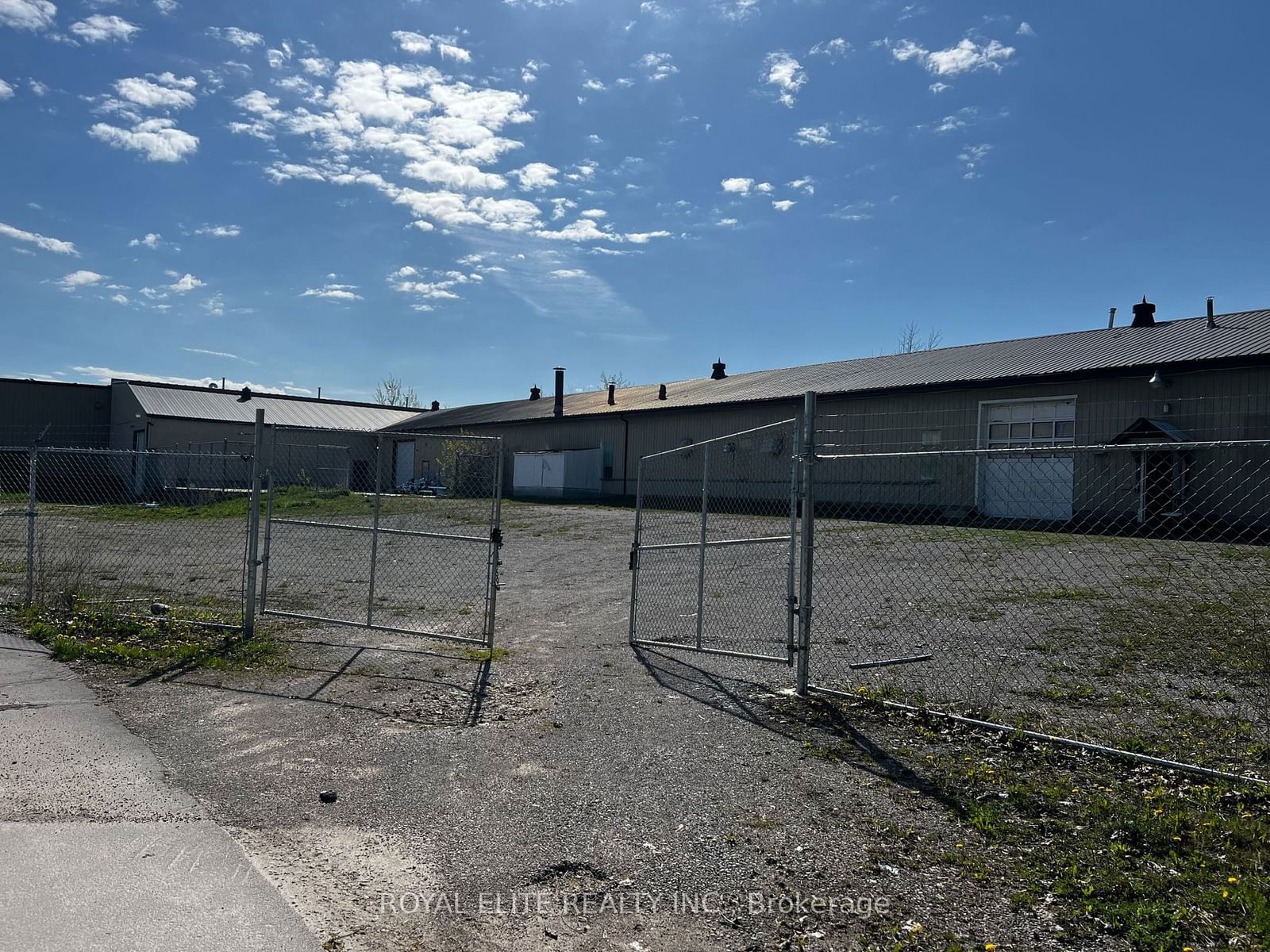 Building at 80 Davidson Street, Brock, Cannington