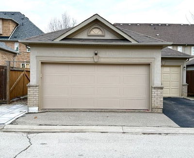 82 Ellesmere St, Richmond Hill - Langstaff image-0-2