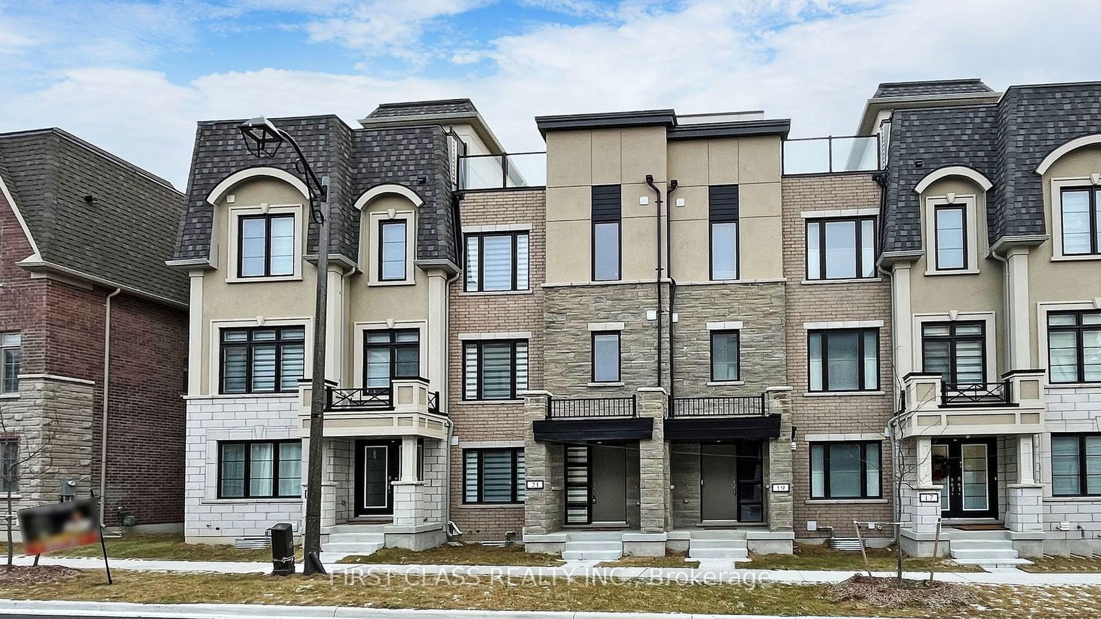 Building at 21 Guardhouse Crescent, Markham, Angus Glen