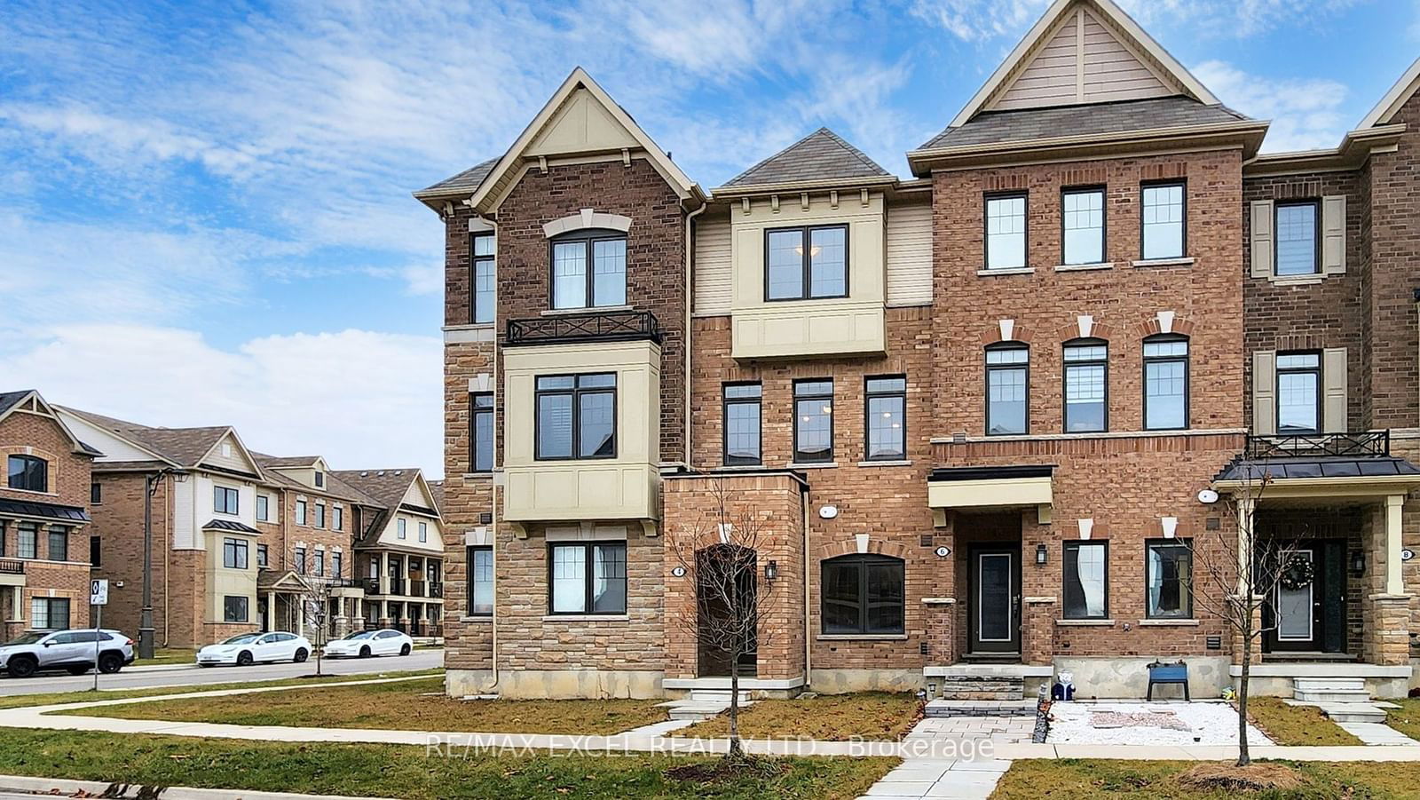 Townhouse for sale at 4 Isabella Peach Drive, Markham, Victoria Square, L6C 0Z1 - MLS: N11907908