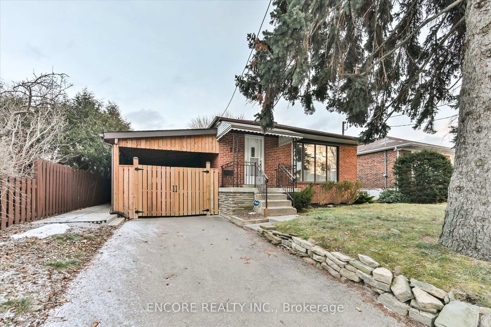 Listing Image 3