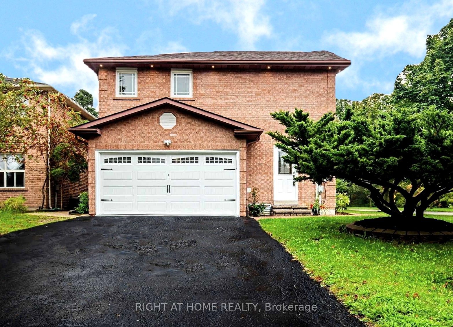 Building at 1 Tiffany Gate, Richmond Hill, South Richvale