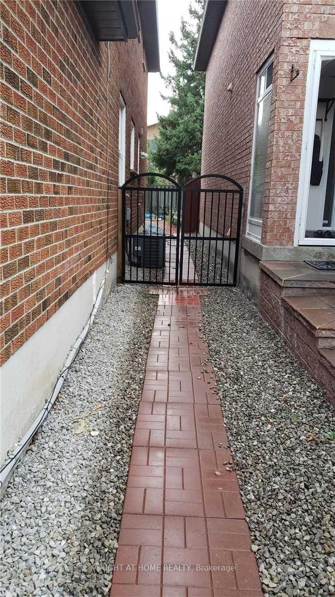 home for lease on 19 Patrice Crescent N