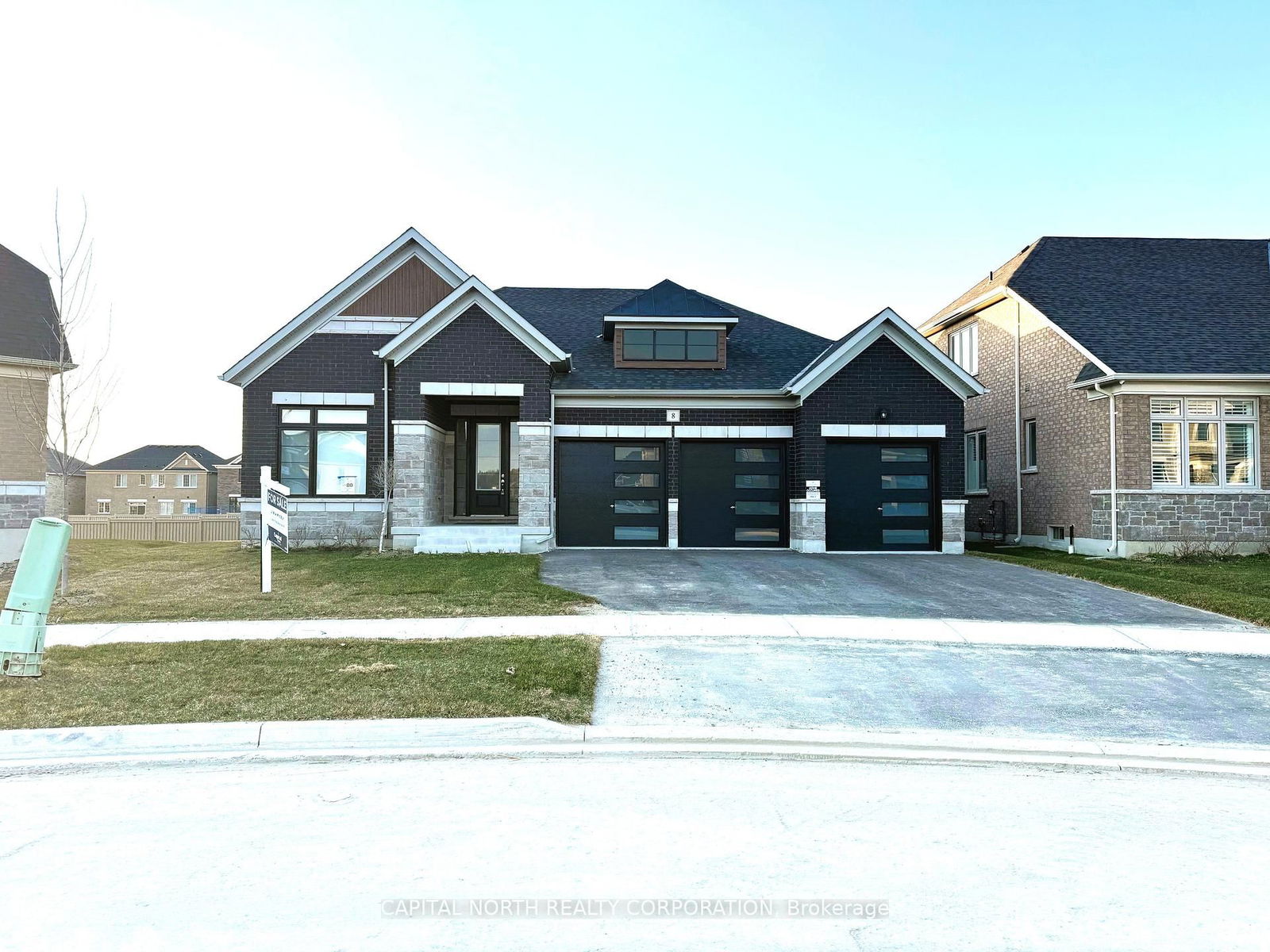 Detached House sold at 8 Bellflower Crescent, Adjala-Tosorontio, Colgan, L0G 1W0 - MLS: N11908792