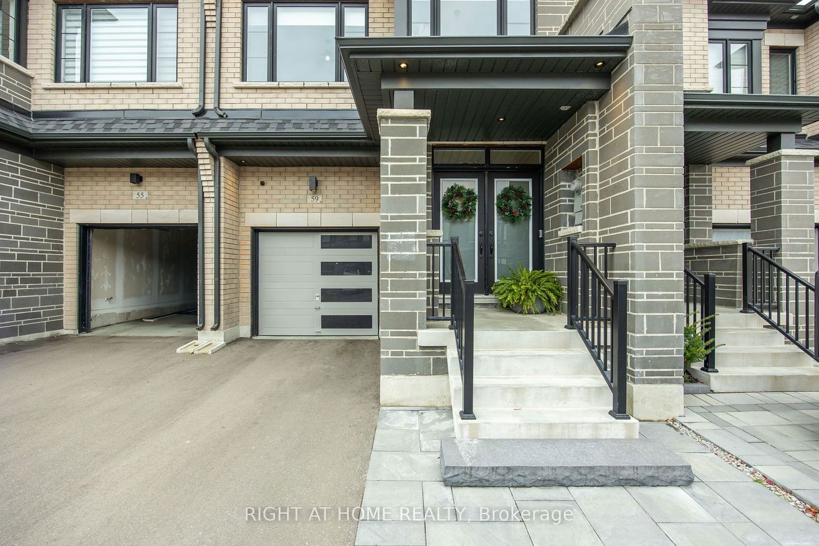 Townhouse sold at 59 Ghent Drive, Vaughan, Kleinburg, L4H 5C3 - MLS: N11909390