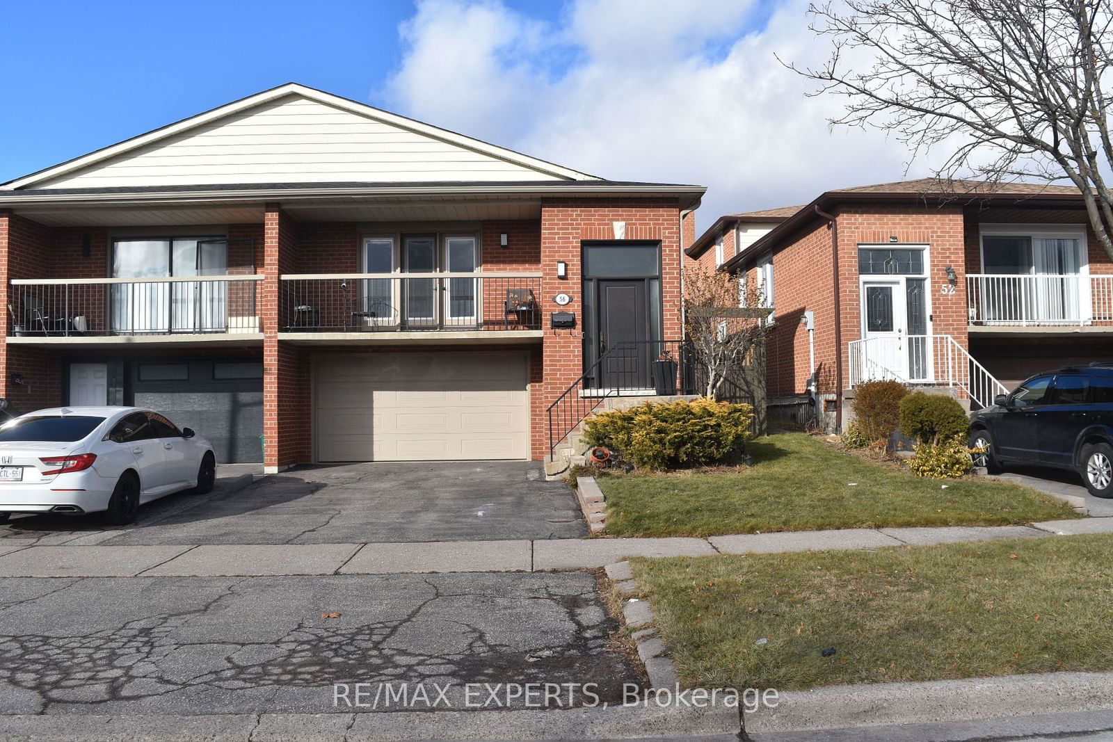 Semi-Detached House leased at UPPER-56 Bordeaux Drive, Vaughan, East Woodbridge, L4L 3C4 - MLS: N11909758