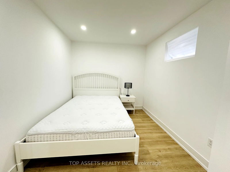 Room2